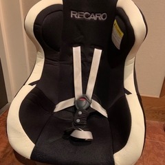 RECAROチャイルドシート　新生児から使えるインナーパッド付