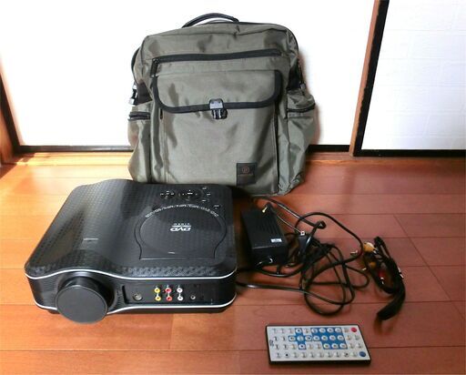 お引き取り決定！ＬＥＤプロジェクター（DVD内蔵型）動作美品！