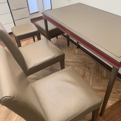 カルティエ　テーブル&チェアーの画像