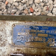 100Vメイジ　コンプレッサーの画像