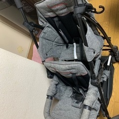 2人乗りベビーカーキンダワゴンの画像