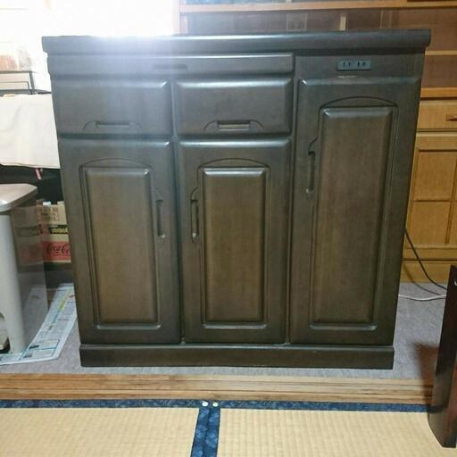 収納家具
