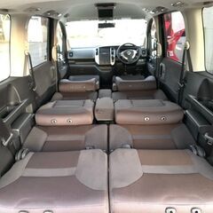 セレナ　6万km 　後部席モニター　両側電動ドア　ETC　Bカメラ　フルセグTVの画像