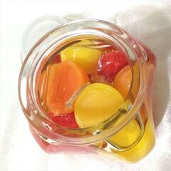 瓶入り フルーツ アロマ キャンドル 甘い香り イチゴ ろうそくの画像