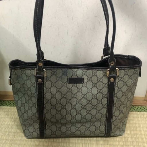 グッチ　バック