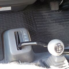 希少　ブローニィバンGL　４WDの画像