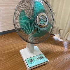 古い扇風機　