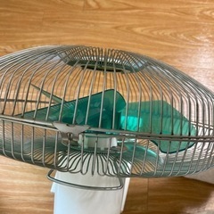 古い扇風機　の画像