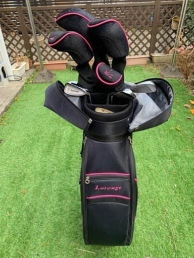 レディース用ゴルフクラブ8本セットとキャディーバッグとスパイク