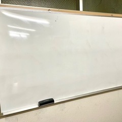 壁掛け式　ホワイトボード　1800mm×900mm