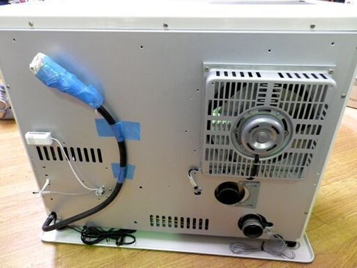 サンポット FFストーブ 2016年製 FFR-7010RF O カベック 木造18畳/コンクリート29畳 FF式石油ストーブ SUN
