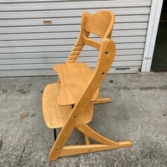 ● ベビーチェア、子供用の椅子、高さ調整可能の画像