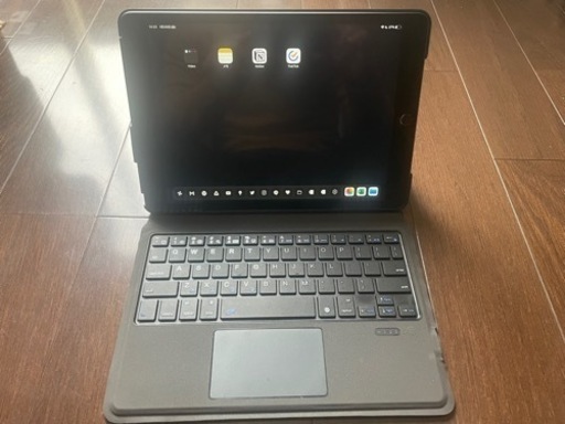 iPad 第7世代 32GB スペースグレイ Wi-Fiモデル 社外キーボード付【他サイト掲載中】