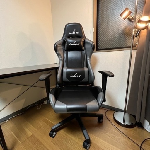 【取引中】【急募！美品】L字デスクとゲーミングチェアお譲りします！