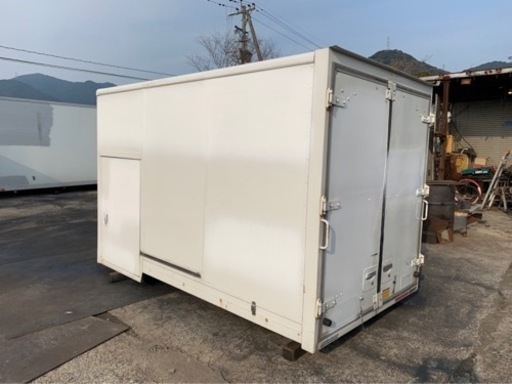 No.572 アルミバン 2 ｔ 車 アルミ 箱 バイク 倉庫 トラック コンテナ 米 保管庫 物置 DIY