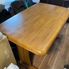 【決まりました】4人掛けダイニングテーブル