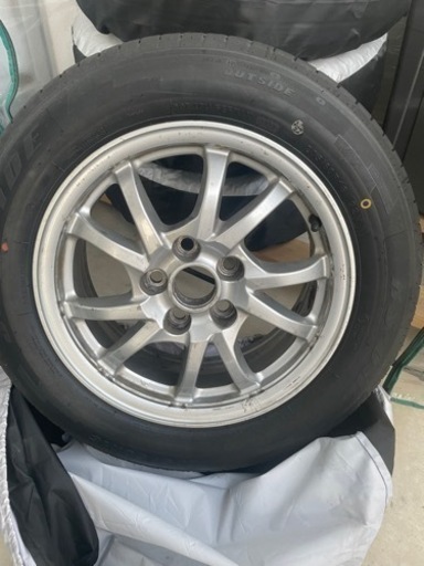 プリウスα純正ホイールとタイヤ4本セット