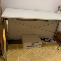 机 もらっていただける方に1,000円お渡しの画像