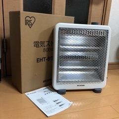 「商談中！」10回ほど使用のみ♪アイリスオーヤマ 電気ストーブ ...