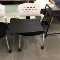 簡易サイドテーブル収納機能付き事務イス！！！　５，９８０円（税込み）の画像