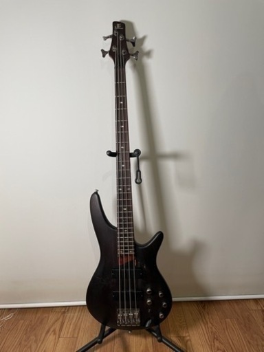 エレキベースギター　Ibanez