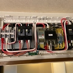 電気工事助手の画像