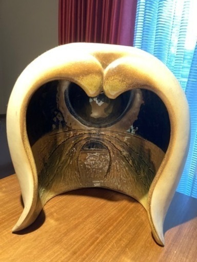 宇宙の謎の陶器
