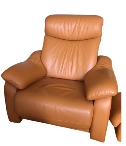 お引取決定しました：カリモク　１人&２人掛けソファ　オットマン付