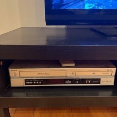 42インチ　TV とTV台　プレーヤーセット格安の画像