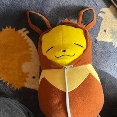 ピカチュウねぶくろぬいぐるみ
