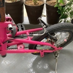 折り畳み自転車の画像