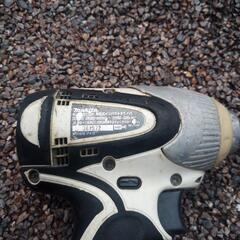 マキタTD130Dインパクトドライバーの画像