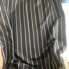 ニトリ遮光カーテン縦178横100。2枚１セット黒ストライプ