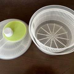 未使用　野菜水切り器 サラダスピナー 日本製の画像