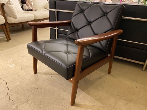 宇都宮でオシャレな家具を探すなら『オトワリバース！』カリモク karimoku WS11 1シーター ブラック 美品 カリモク家具 中古品
