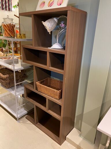 宇都宮でオシャレな家具を探すなら『オトワリバース！』シェルフ フリーラック 本棚 変形シェルフ ブラウン 中古品