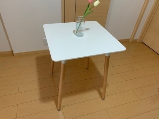 美品　北欧風カフェテーブルのみ