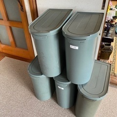タッパーウェアの保存容器５個
