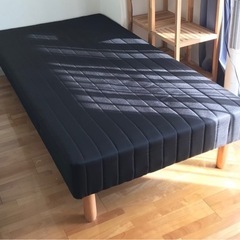 無料¥0円。脚付きマットレス(シングルベッド、黒)を差し上げます。の画像