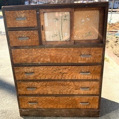 昭和レトロ 壊れそうな箪笥