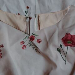 レディース半袖花柄ワンピースの画像