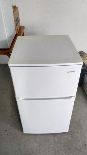 2ドア冷蔵庫　90L