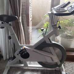 引取り限定　スピンバイク　購入1年ほぼ新品＆美品！！