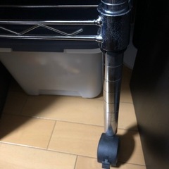 【取引中】棚 スチールラック メタルラック ハンガーパイプ付きの画像