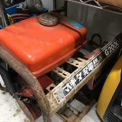 【中古】makita 発電機 G2000A