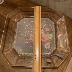 レトロガラス皿　22.5cmの画像