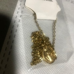 🈹値下げしました❗ステンレスネックレス  新品未使用  マリーゴールド✨の画像