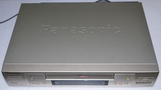 展示品　ほぼ未使用？　パナソニック　S-VHSビデオデッキ　ＮＶ－ＳＢ７７０　中古リモコン、電源線のみ付属