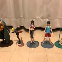 無料⭐︎ワンピースフィギュア5体