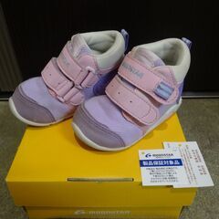 最終価格　moonSTAR  KIDS SHOES